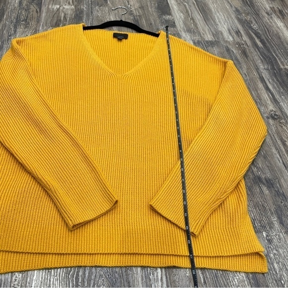 VICI Lumiere Women’s Mustard Yellow Sweater - Picture 5 of 13
